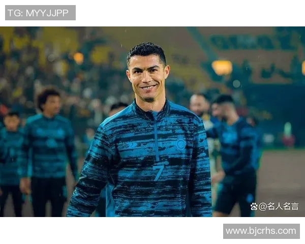 全球足坛十大顶级后卫球星排名榜单 深入分析各大名将的巅峰表现